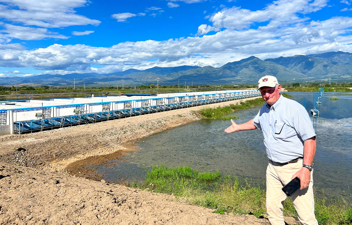 In-Pond Raceway System Boosting Aquaculture In Colombia